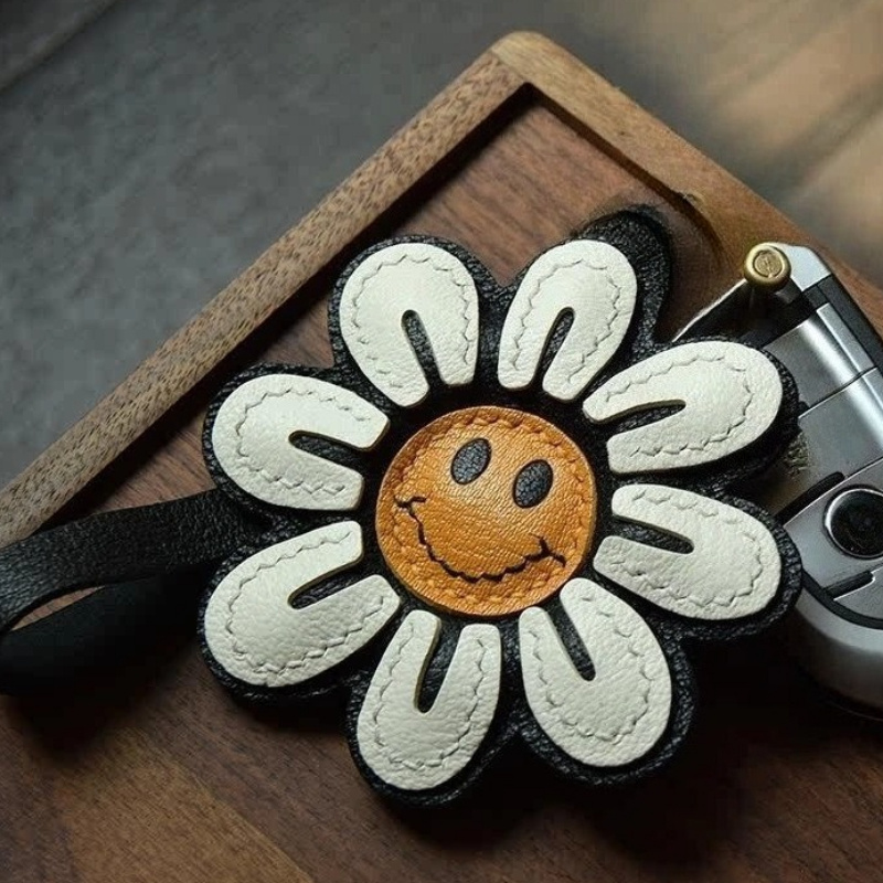 1 portachiavi girasole con fac - Car Accessories Gift Ideas recensione e prezzo