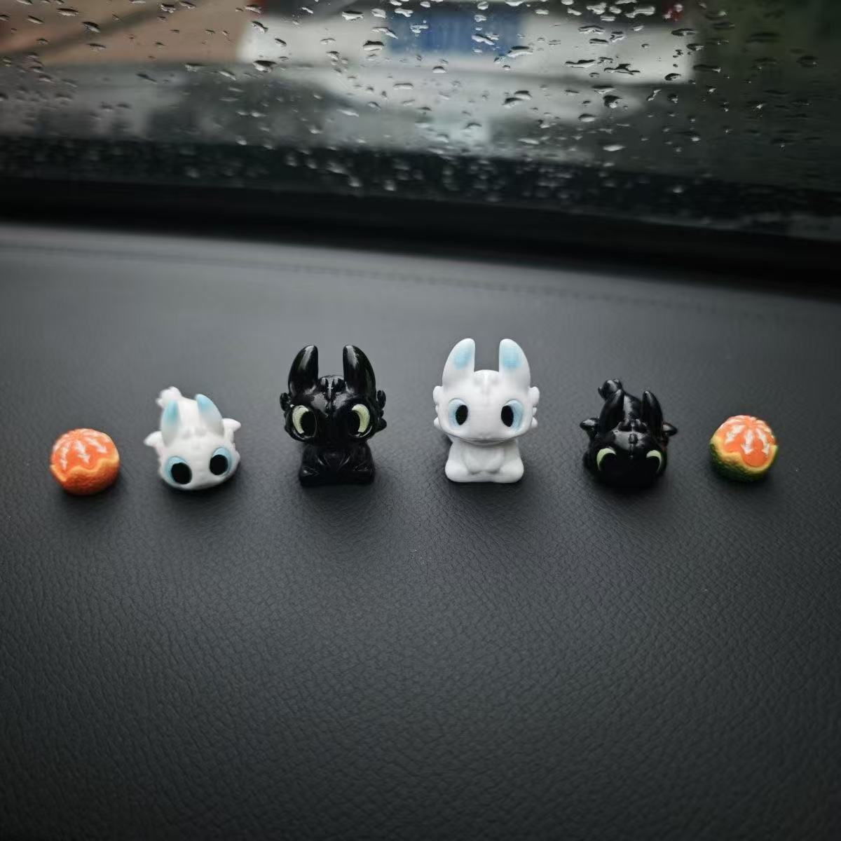 Simpatica statuetta di un bamb - Car Accessories Dashboard recensione e prezzo