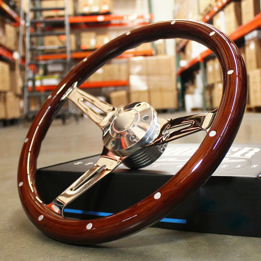 Volante Universale Decorativo  - Car Accessories Racing recensione e prezzo