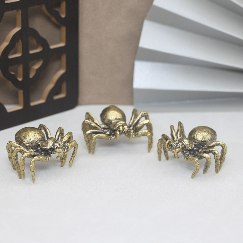 Ottone Horror Spider giocattol - Car Accessories Oman recensione e prezzo